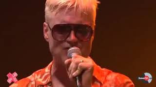 Me First And The Gimme Gimmes - Rocket man - Lowlands 2012