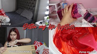 GETTING MY LIFE TOGETHER… ( PACKAGING ORDERS , dying my HAIR , CLEANING ) 💕🦋
