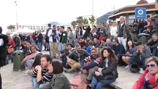 salerno-in-tanti-al-concerto-del-primo-maggio-in-spiaggia