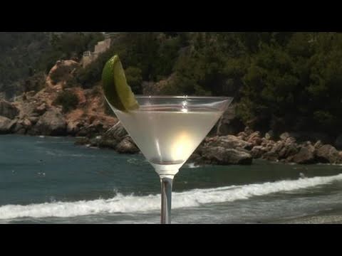 download lagu mp3 mp4 Apple Daiquiri, download lagu Apple Daiquiri gratis, unduh video klip Apple Daiquiri