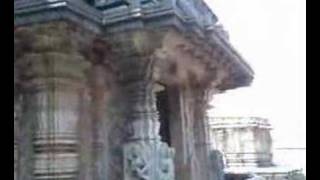 preview picture of video 'Visit to the Belur temple complex'