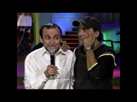 Lalo España admite (indirectamente) ser gay durante broma de Otro Rollo Agosto de 2001