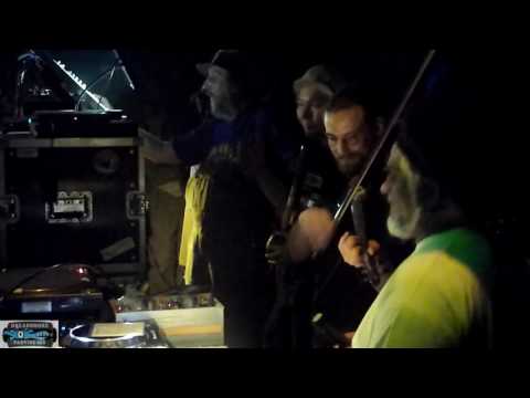 KING EARTHQUAKE ft ras divarius - Raw Violin Dub @ A-dam soundsystem weekender 23-12-16