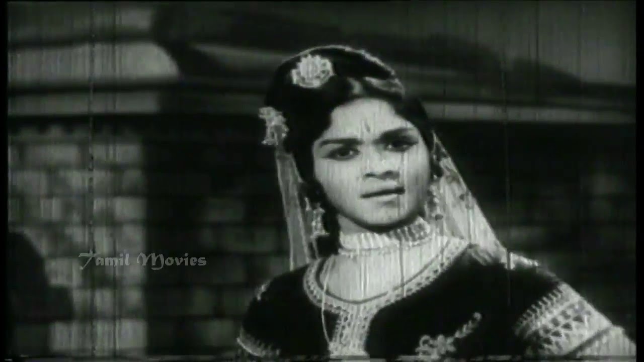 Pan Paadum Song Lyrics | Arasa Kattalai | P. Susheela