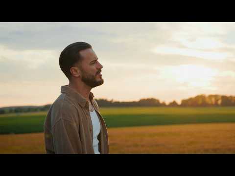 Lipo - Vlaštovky ft. Severáček (Official Music Video)