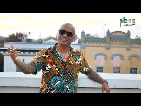 ស្រីតូចច្រឡឹង Jay Chan feat  Davita [ Lyrich Audio]