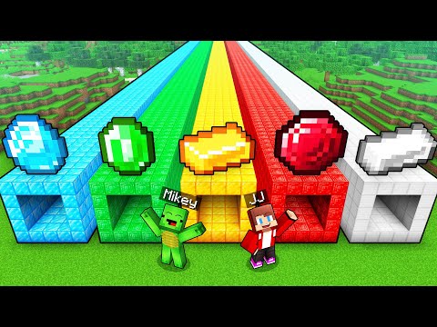 JJ and Mikey TREASURE Tunnel Battle in Minecraft - Maizen