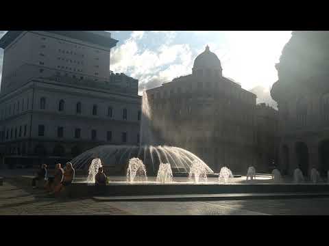 La fontana piazza defferrari spettacolo
