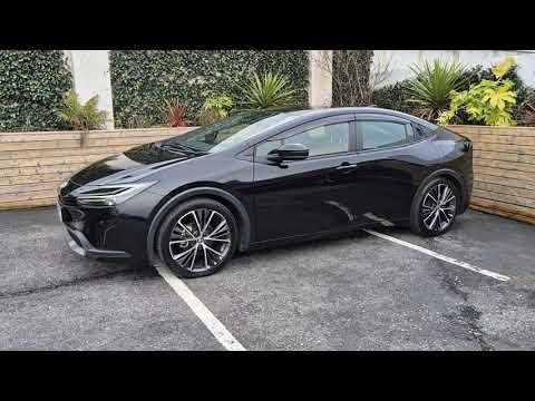 Toyota Prius 2.0 HYBRID / G-PACK HIGH SPEC / TAX € - Image 2