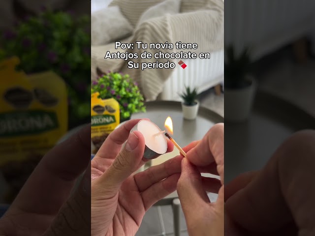 Vídeo relacionado con Paladone Fortnite Durrr Burger Taza de cerámica de 450 ml con licencia oficial, con forma divertida, para café, té, chocolate caliente y más, idea de regalo para niños