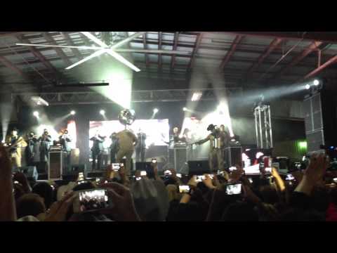 Julion Alvarez intro en Ventura Ca.