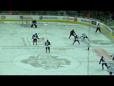 KHL MEDVEŠČAK - HC DYNAMO MOSCOW - Great goal by Mosalyov Denis 0-2 - Arena Zagreb 27.12.2013