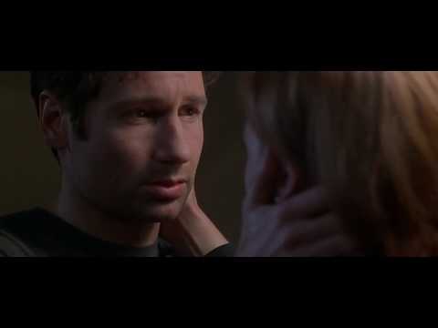 Mulder And Scully Kiss  - The X- Files "Fight The Future" Deleted kiss