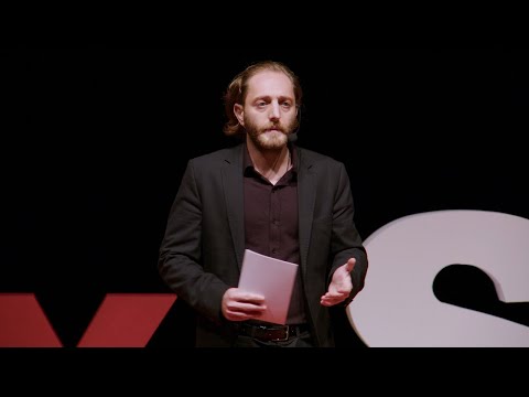 Yazdığım Her Romanda, Senaryoda Ebeveynlerimi Suçladım | Aytuğ Akdoğan | TEDxSur