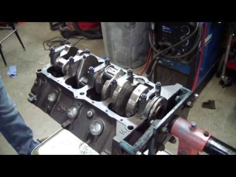 AMC 401 Crankshaft Installation