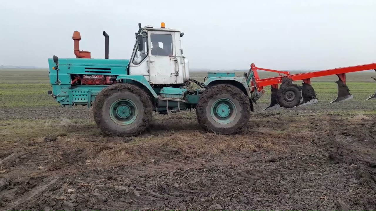 IH 5 fejes függesztett eke eladó - újszerű állapotban