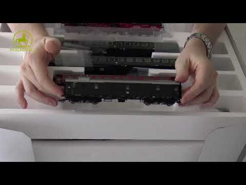 Unboxing dello starter set digitale Roco 51313