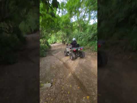 Paseo Familiar en Moto en La Reina, Chalatenango, El Salvador.