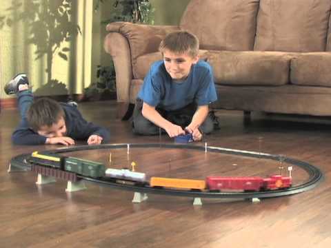 225627 - Life-Like Freight Express HO-scale Train Set