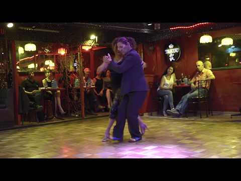 Garúa -Soledad Nani y Romina Pernigotte (1/3) La Milonga Stgo de Chile.