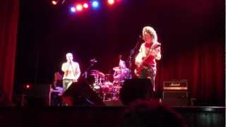 Off my line (Eric Schenkman in vocals) - Spin Doctors (Avilés 2/2/2013)