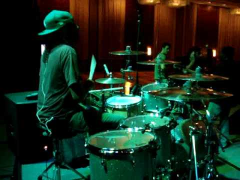 Phil Beale w/ Euge Groove "Religify" in Palm Springs (Sound Check)