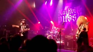 Nashville Pussy - Why Why Why (live 2013 France)