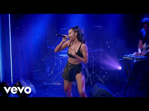 Amber Mark - Foreign Things (Live At Lafayette)
