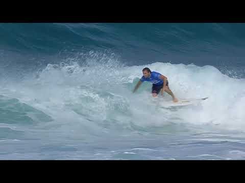 FREDERICO MORAIS /ITALO FERREIRA ROUND 1 BILLABONG PIPE MASTERS 2017