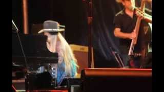 Willie Nelson & Family, "Matchbox" (4th of July PIcnic, 2013, Fort Worth"