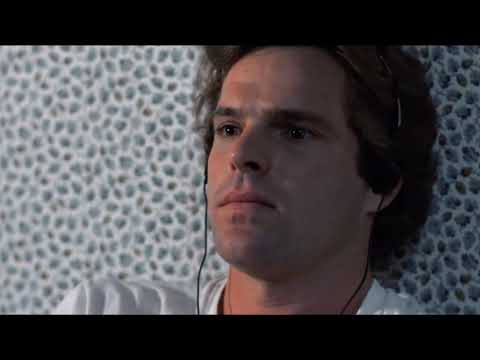 Logic1000 – What You Like (feat. Yunè Pinku)