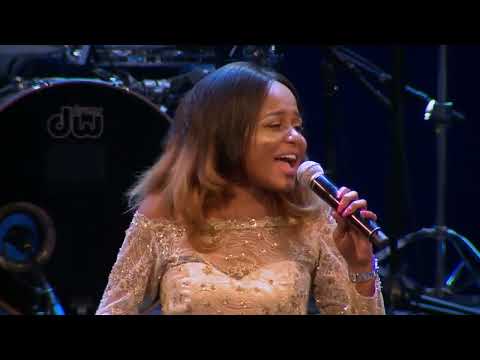 Women In Praise - Ngiyamazi - Live In Johannesburg