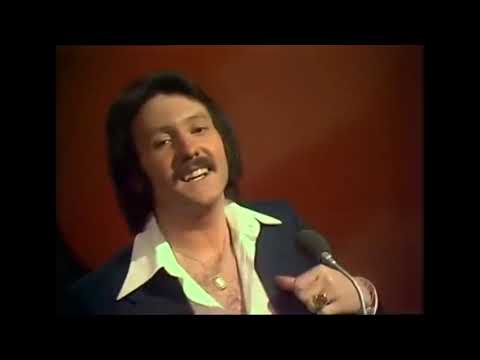 Rage Against The Machine feat. Brotherhood Of Man - Killing in your kisses (Brotherhood the machine)