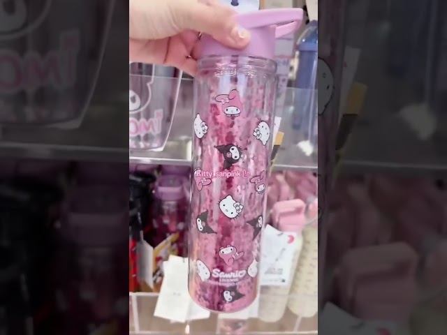 Vídeo relacionado con Hello Kitty Juego de 3 vajillas reutilizables bicolor prémium para niños, plato, cuenco y vaso, sin BPA