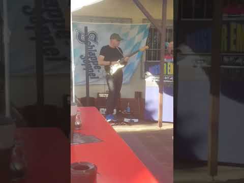 Emotion & Gastgitarist Harry Hamburger bei der FSV Münster