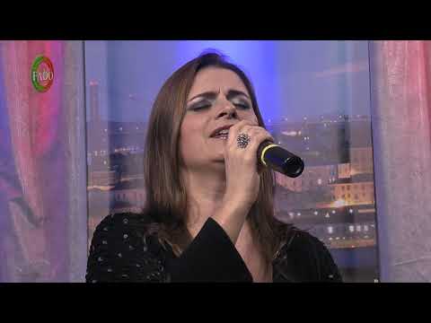 Célia Leiria       "Lençóis de Lua"