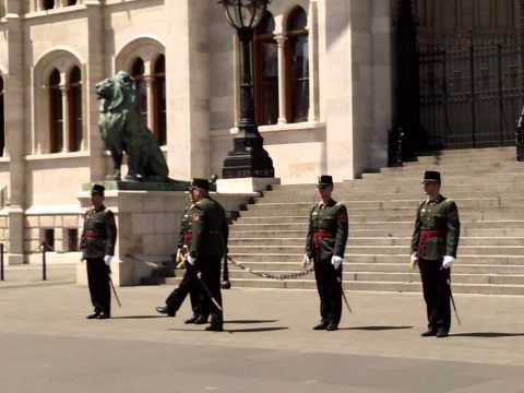 Венгрия, Будапешт, Караул Парламента
