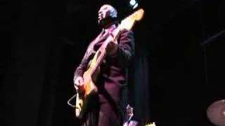 Los Straitjackets - Sleepwalk & Rawhide