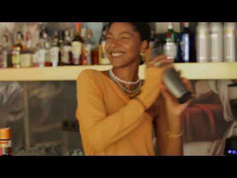 Hammock Magazine x Cointreau - Cointreau Cosmopolitan