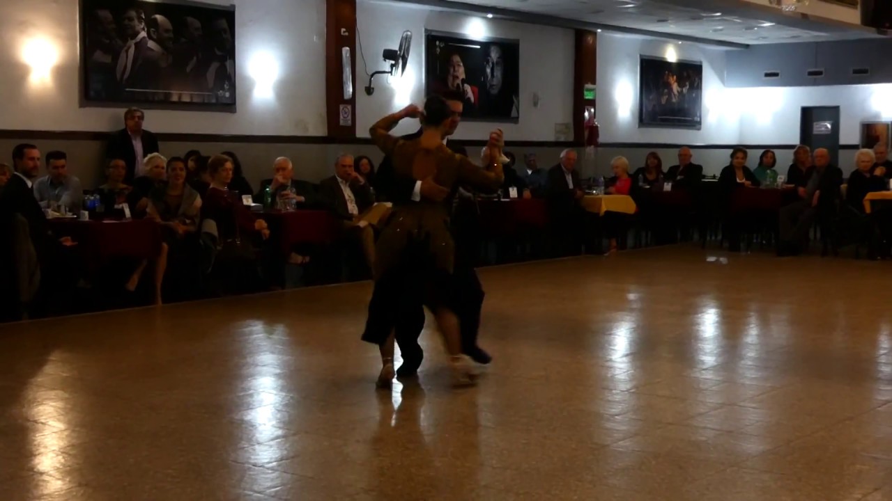 Edwin Espinosa y Alexa Yepes en  Milonga La Baldosa Bs.As. 2018