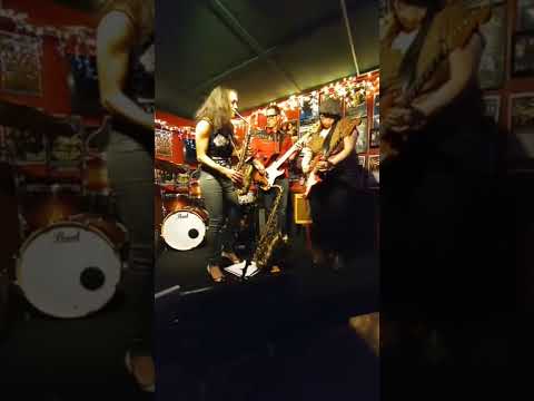 Vanessa Collier Live