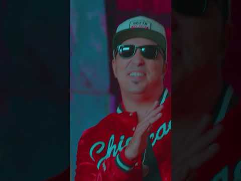 MA PLIMB PE STRAZI CA UN NEBUN - ASU