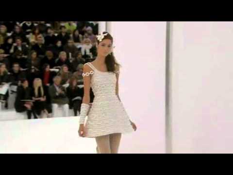 Chanel Spring 2006 Haute Couture Fashion Show (full)