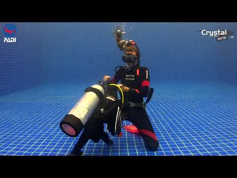 How to Remove and Replace Scuba Diving Kit (Underwater) 🥽 PADI IDC Dive Instructor Skills