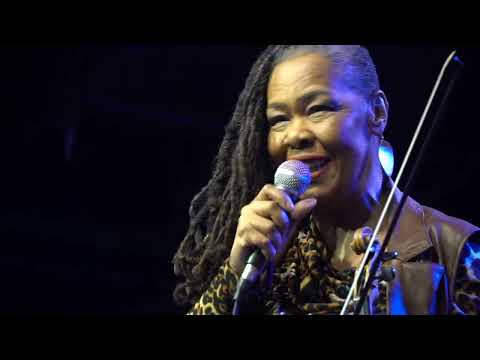 KAREN BRIGGS LIVE AT MIDDLE''C'' IN North Carolina