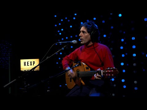 Juan Wauters - Sanity Or Not (Live on KEXP)