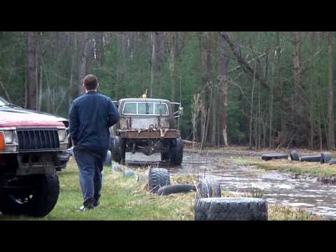 Ford playin in the mud