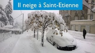 preview picture of video 'Trop de neige à Saint-Etienne'
