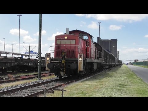Emden Außenhafen Ein Güterzug und die Entdeckung der Langsamkeit