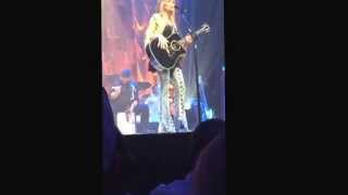 Jennifer Nettles - "Moneyball" / "Baby Girl" in Austin, TX (ACL Live) 4/10/14